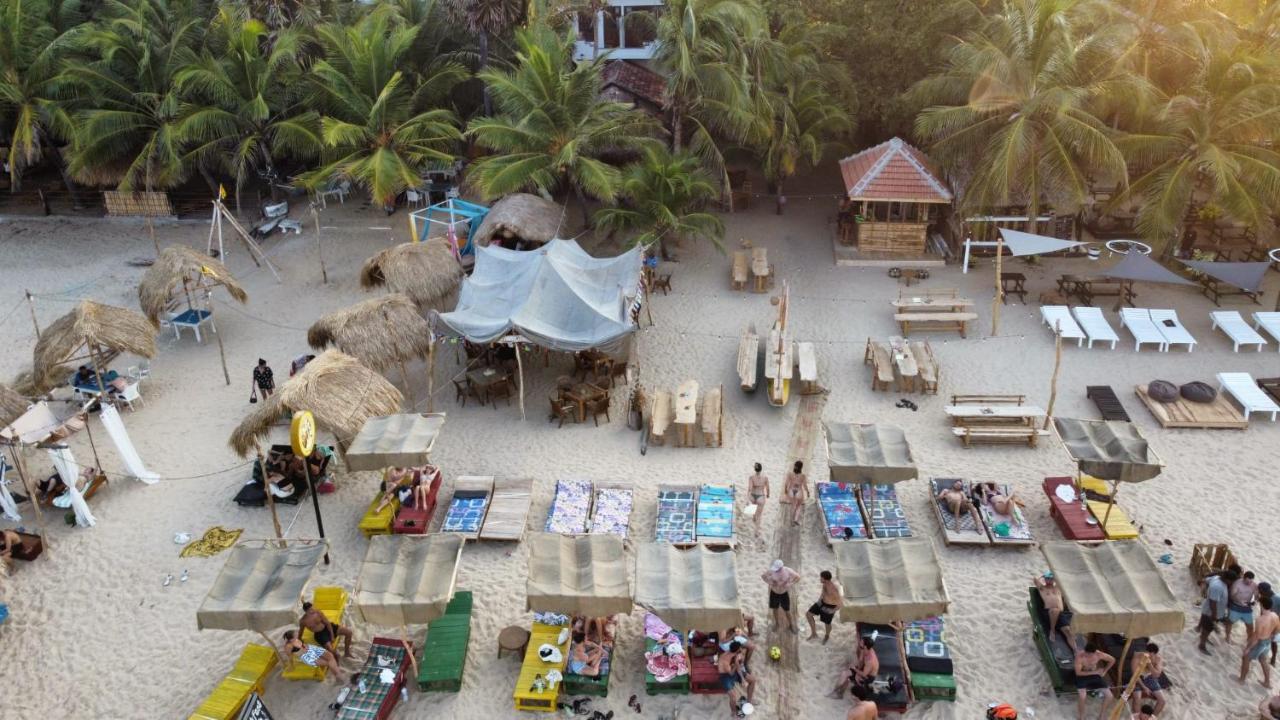 The Surf Access Guest House Arugam Bay Exterior photo
