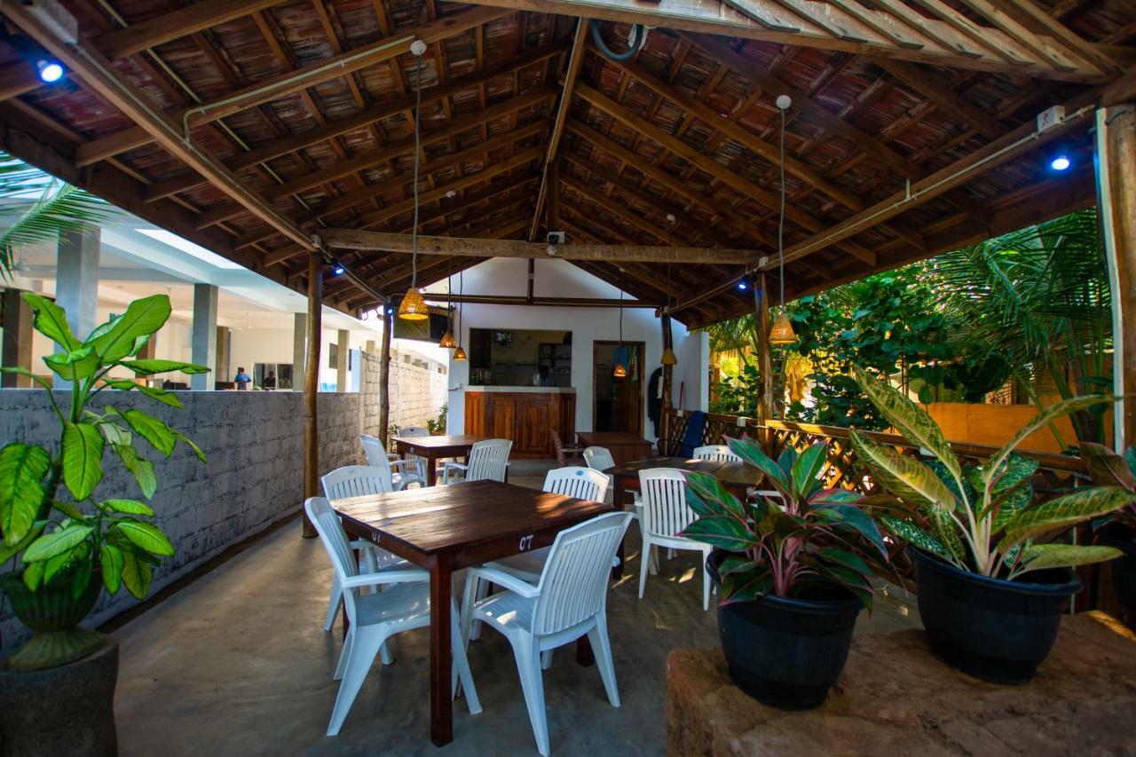The Surf Access Guest House Arugam Bay Exterior photo