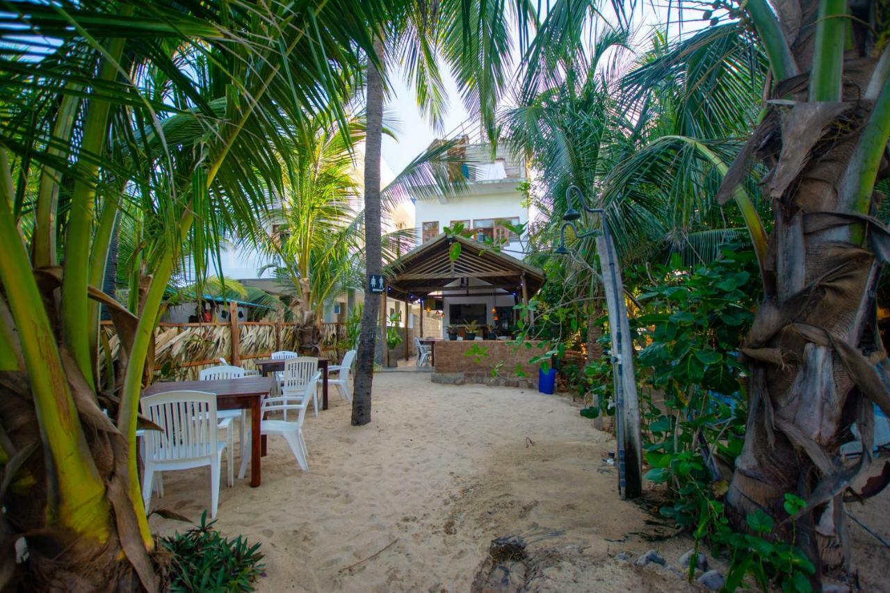 The Surf Access Guest House Arugam Bay Exterior photo