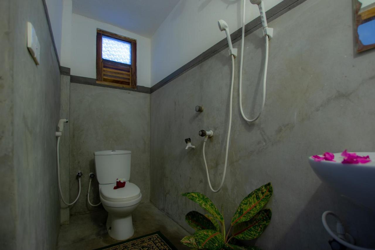 The Surf Access Guest House Arugam Bay Exterior photo
